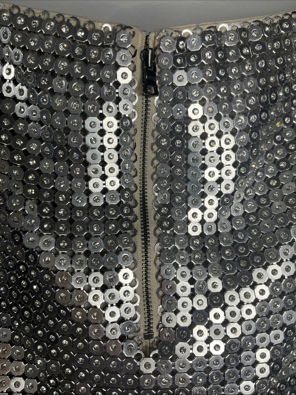 Alice & Olivia Riley low rise chainmail micro skirt rhinestones shiny metal - Picture 7 of 13